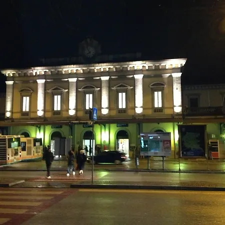 乌迪内住宿酒店 招待所 乌迪内