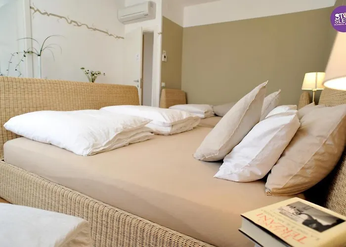 Guest house Stop & Sleep 3*